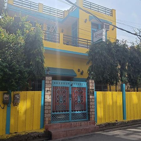 Amraai Homestay Risikés Kültér fotó
